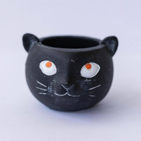 Cement Cat, Flower pot