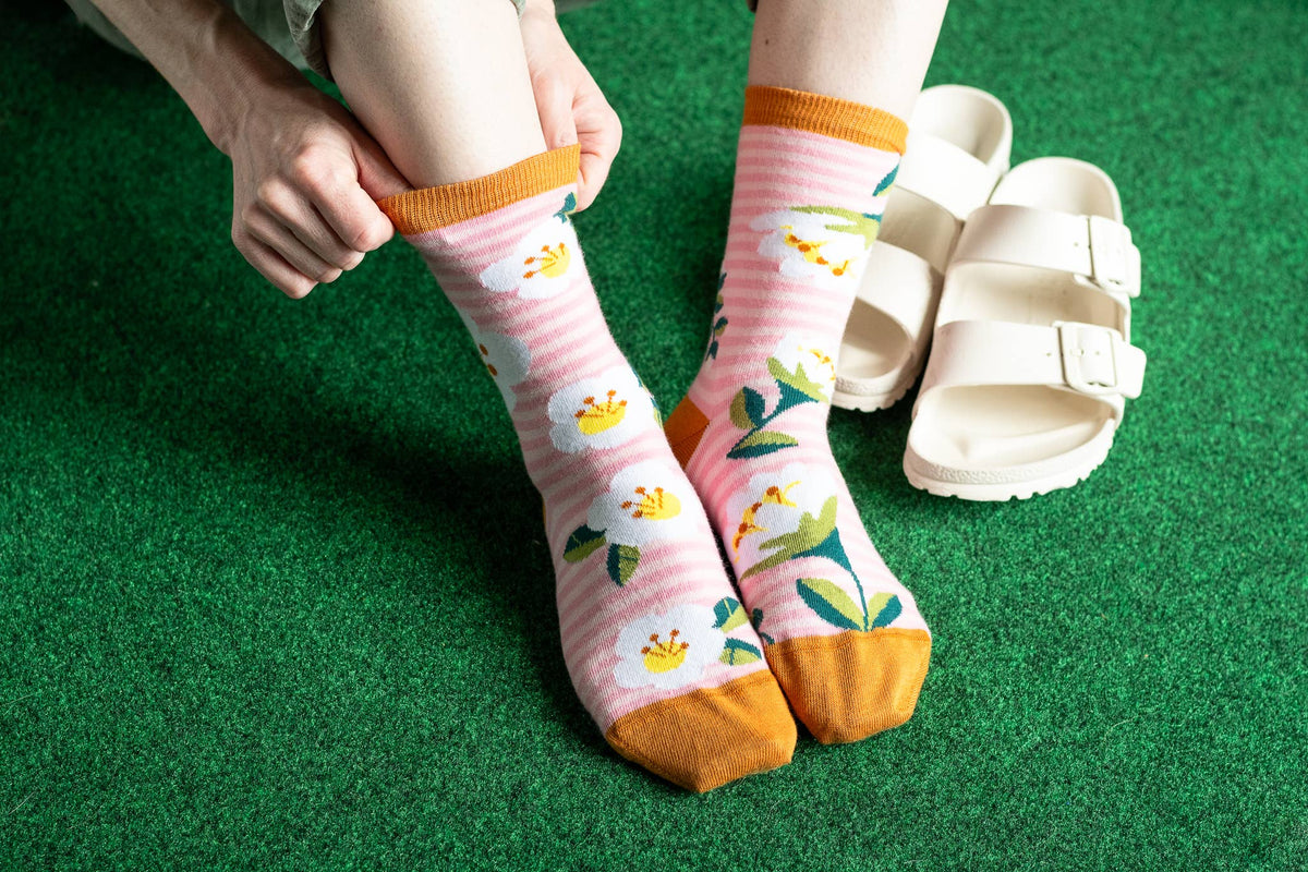 Women's Pink Stripes Crew Socks