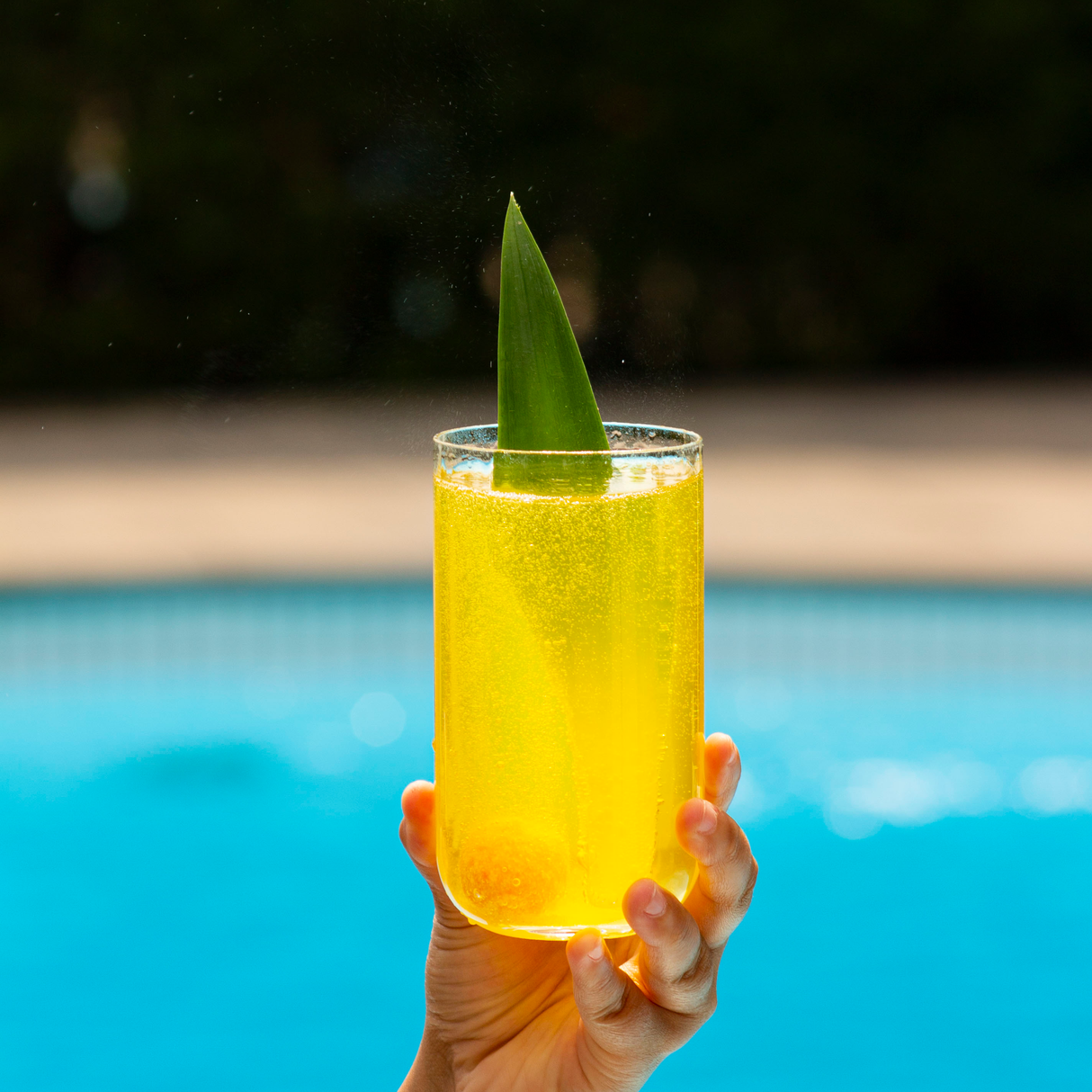 PIÑA COLADA Cocktail Bomb
